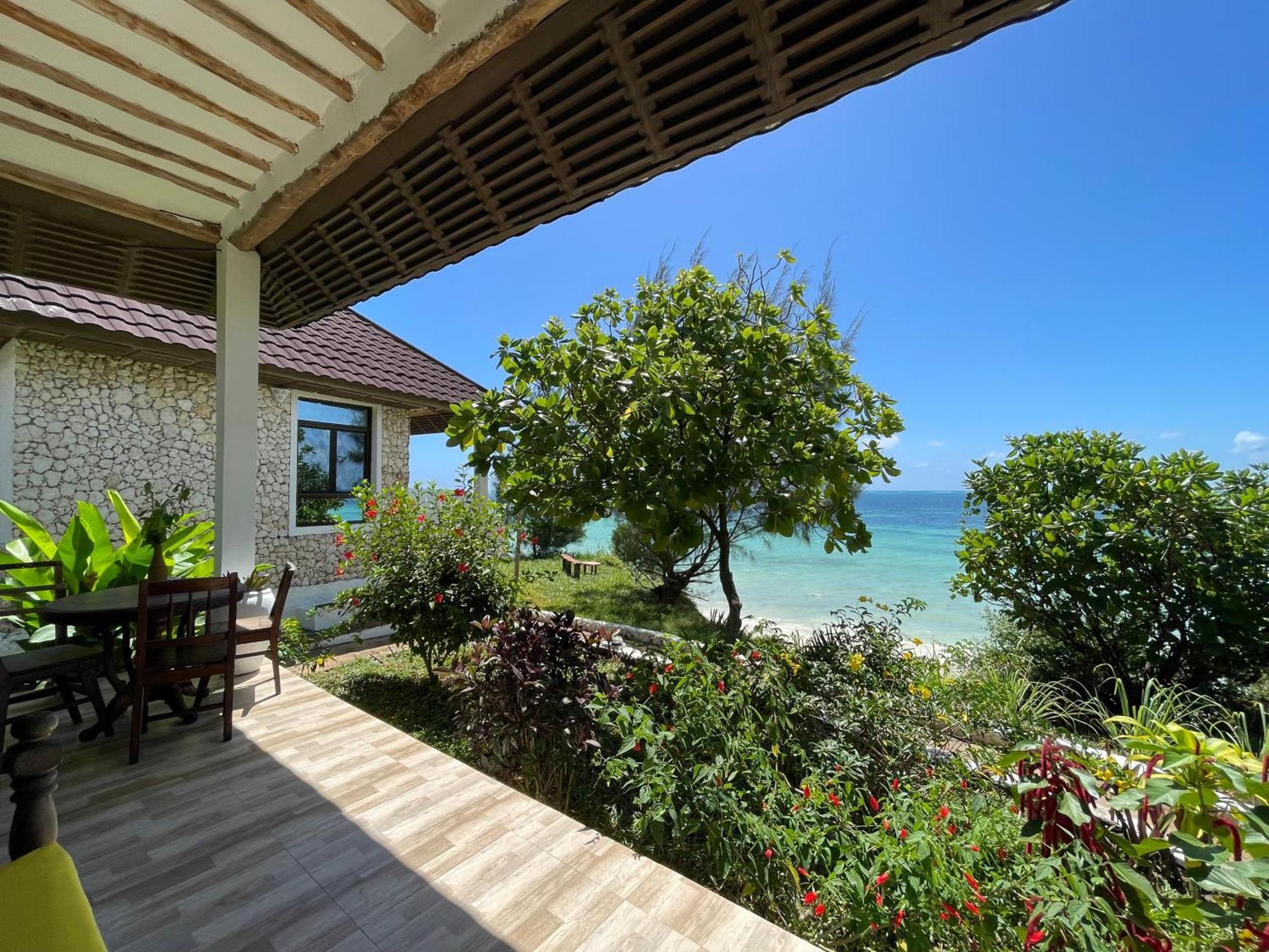Z-Breeze Zanzibar Hotel Kiwengwa  Bagian luar foto
